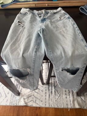 Light Blue Ripped women’s pac sun Jeans